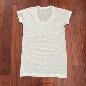 Lululemon Tech Swiftly Tee